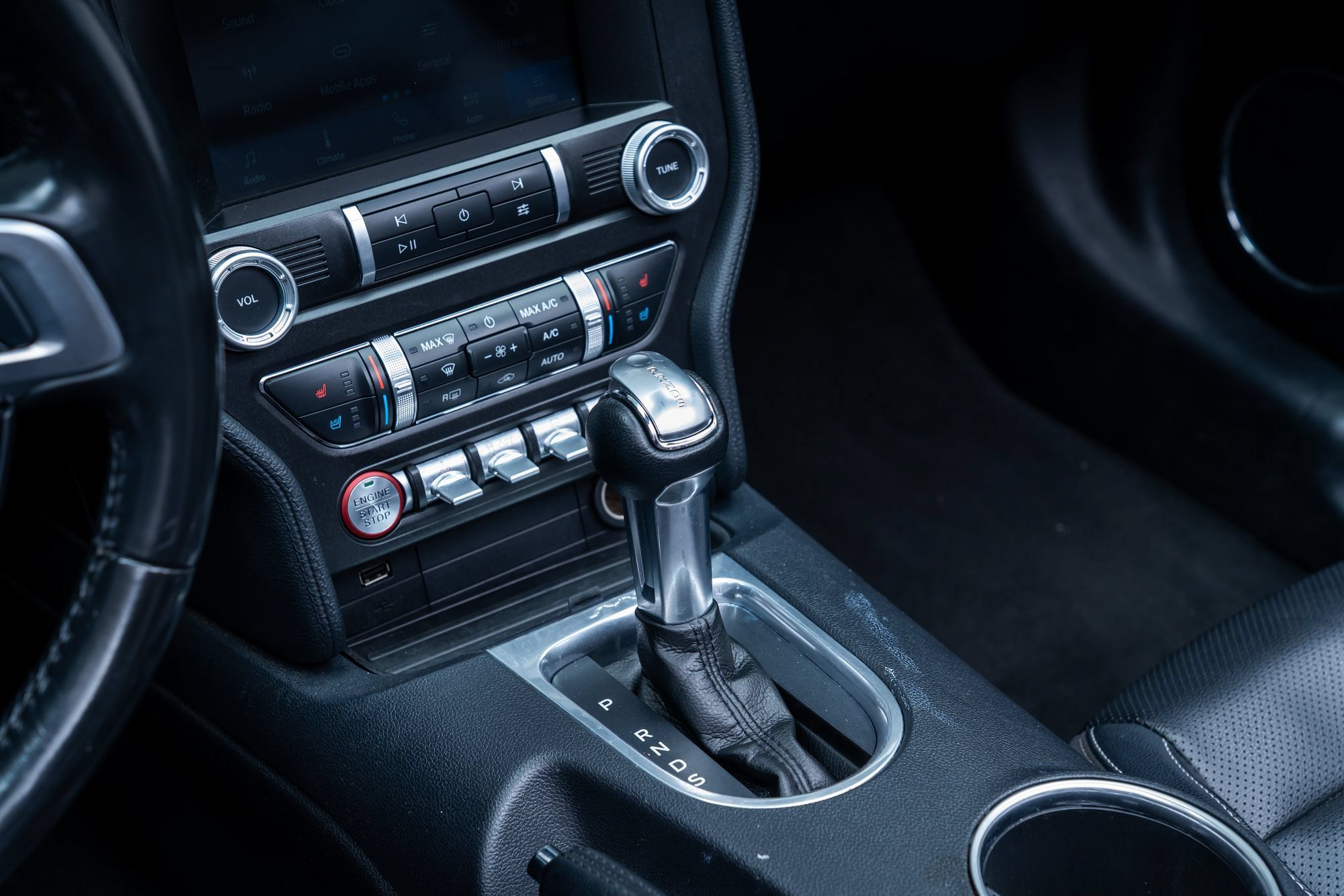 Used 2022 Ford Mustang Premium RWD image 13