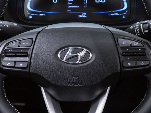 Certified 2024 Hyundai Venue SEL FWD image 21