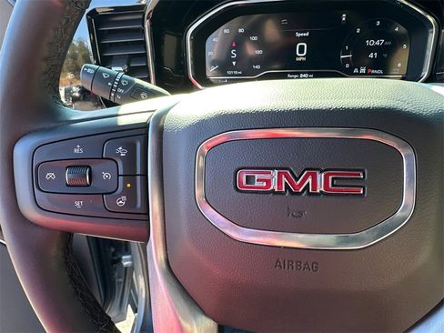 Used 2025 GMC Sierra 2500 SLT w/ SLT Premium Package image 26