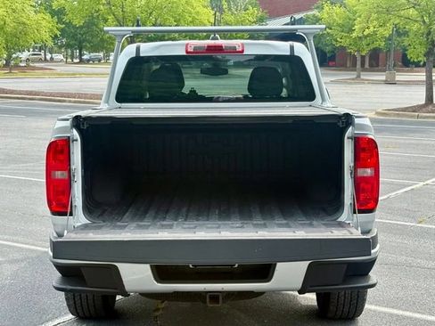 Used 2015 Chevrolet Colorado LT w/ LT Convenience Package RWD image 17