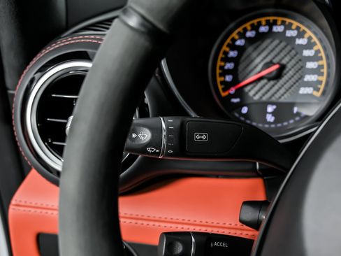 Used 2018 Mercedes-Benz AMG GT S image 27