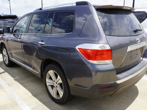 Used 2013 Toyota Highlander Limited FWD image 7