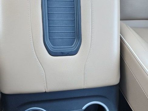 Used 2021 Chevrolet Tahoe Premier w/ Premium Package image 37