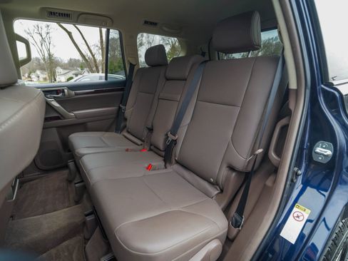 Used 2019 Lexus GX 460 Premium image 29