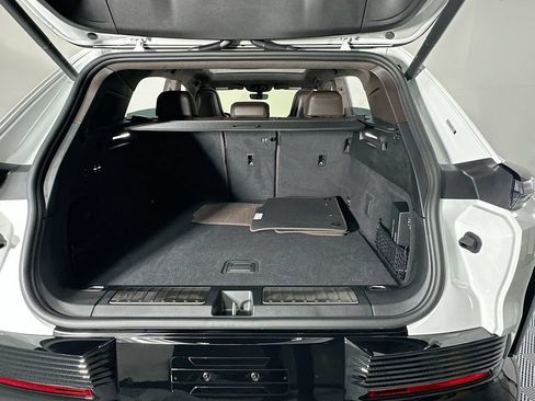 New 2026 Porsche Cayenne Turbo AWD/4WD image 28