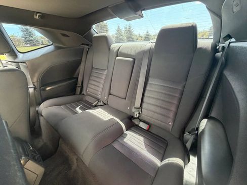 Used 2009 Dodge Challenger R/T RWD image 16