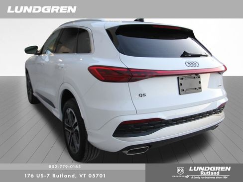 Certified 2025 Audi Q5 Premium w/ Convenience Package AWD/4WD image 24