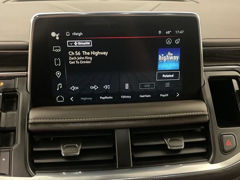 Used 2022 GMC Yukon SLT w/ SLT Premium Package AWD/4WD image 7
