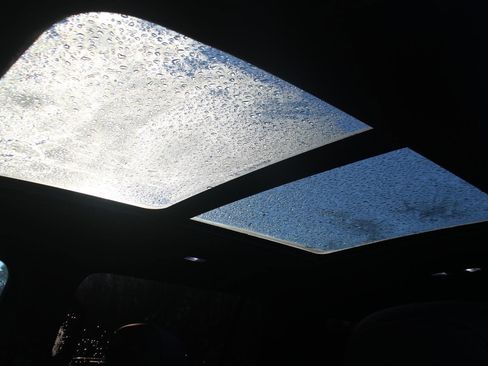 Used 2024 Chevrolet Traverse RS w/ LPO, Floor Liner Package image 33