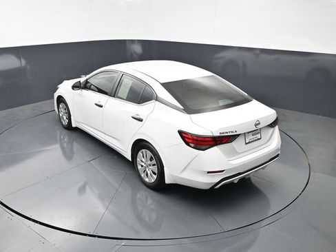 Used 2025 Nissan Sentra S FWD image 15