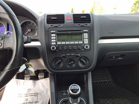 Used 2009 Volkswagen GTI 2-Door FWD image 24