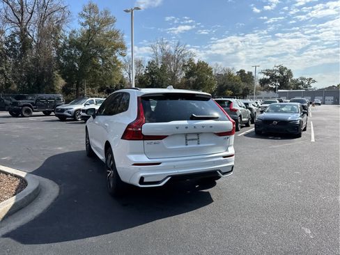 Certified 2025 Volvo XC60 B5 Plus image 12