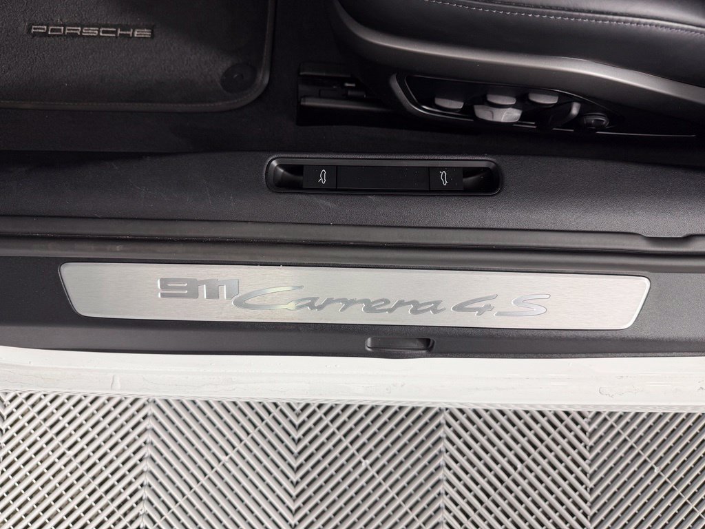 Certified 2024 Porsche 911 Carrera 4S AWD/4WD image 22
