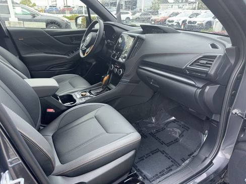 Used 2025 Subaru Forester Wilderness w/ Convenience Package image 7