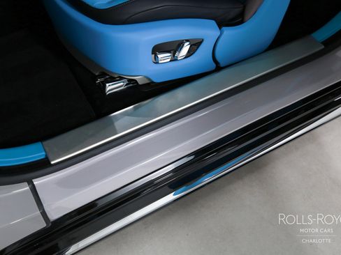 Certified 2025 Rolls-Royce Spectre image 21