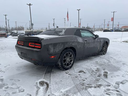 Used 2017 Dodge Challenger GT w/ Driver Convenience Group image 3