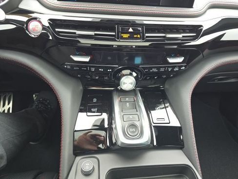 Used 2026 Acura MDX A-Spec image 19