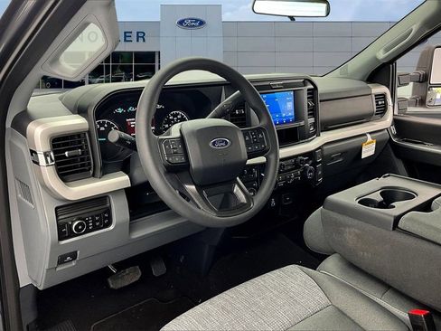 New 2026 Ford F350 XLT w/ FX4 Off-Road Package image 6