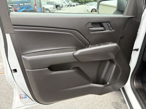 Used 2026 Chevrolet Colorado W/T RWD image 12