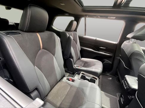 Used 2026 Toyota Grand Highlander AWD Hybrid image 20