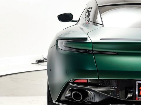 Used 2020 Aston Martin DB11 AMR RWD image 63