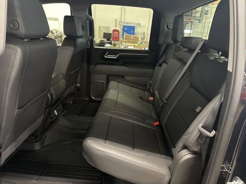 New 2026 GMC Sierra 2500 SLT image 21