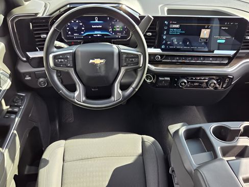 Used 2025 Chevrolet Silverado 1500 LT RWD image 11