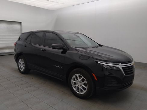 Used 2024 Chevrolet Equinox LS w/ Driver Confidence II Package FWD image 11