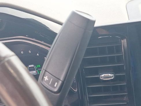 Used 2022 GMC Sierra 1500 SLT image 41