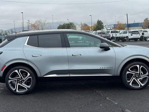 New 2026 Chevrolet Equinox EV LT image 4