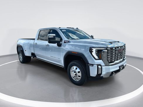 New 2026 GMC Sierra 3500 Denali w/ Denali Reserve Package AWD/4WD image 1