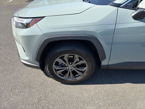 Used 2023 Toyota RAV4 XLE Premium AWD/4WD image 31