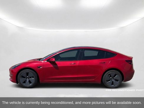 Used 2022 Tesla Model 3 RWD image 9