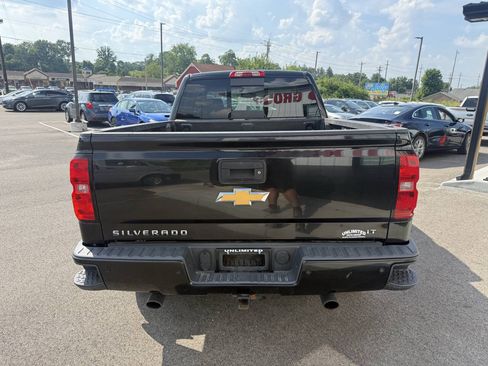Used 2016 Chevrolet Silverado 1500 LT w/ All Star Edition AWD/4WD image 8