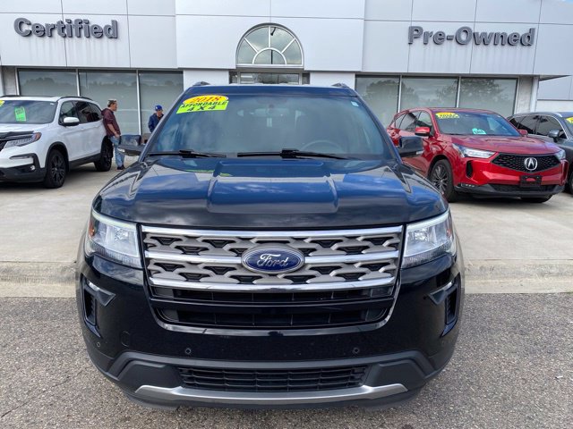 Used 2018 Ford Explorer XLT w/ Equipment Group 202A AWD/4WD image 13