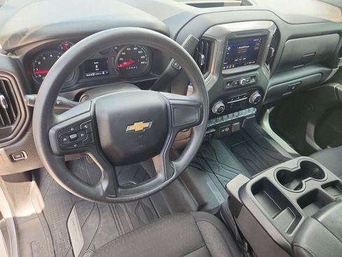 Certified 2025 Chevrolet Silverado 2500 Custom w/ Custom Value Package AWD/4WD image 10