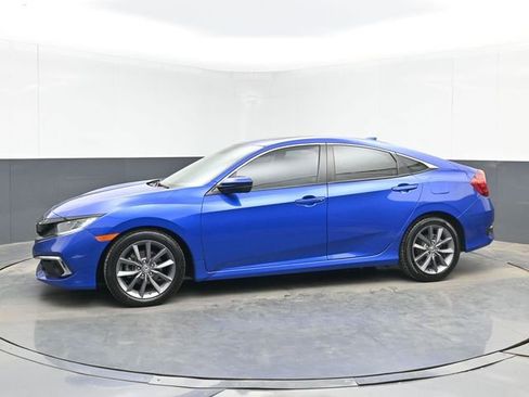 Used 2019 Honda Civic EX image 2