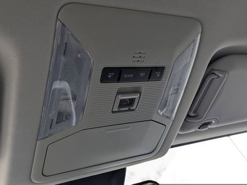 Used 2024 Toyota RAV4 XLE image 22