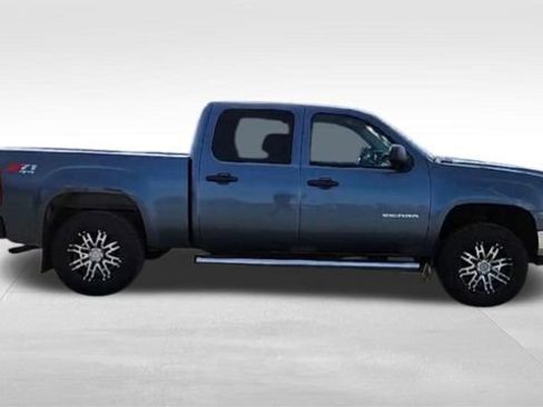 Used 2013 GMC Sierra 1500 SLE w/ Power Tech Package image 9