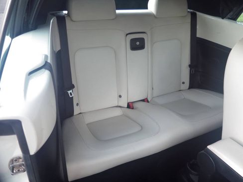 Used 2007 Volkswagen Beetle Triple White Edition FWD image 15