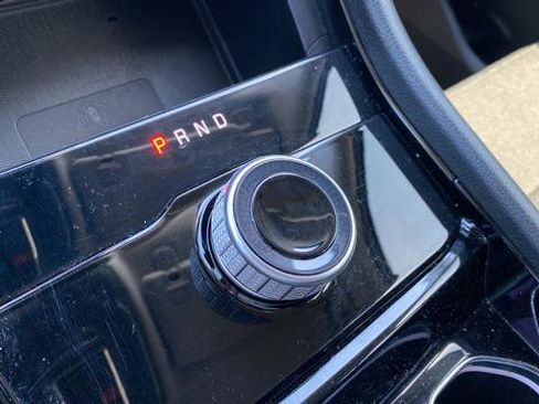 Used 2023 Jeep Grand Cherokee Laredo w/ Luxury Tech Group I AWD/4WD image 36