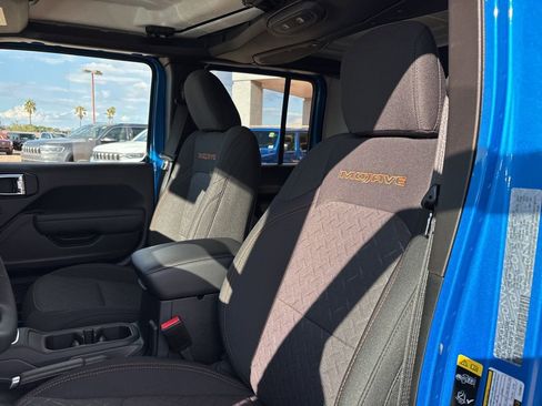 New 2025 Jeep Gladiator Mojave w/ Convenience Group image 14