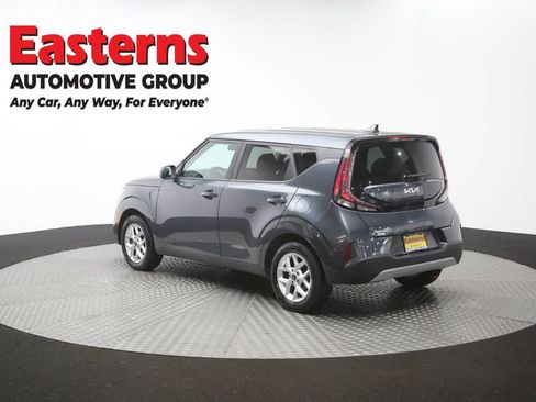 Used 2023 Kia Soul LX w/ LX Technology Package FWD image 62