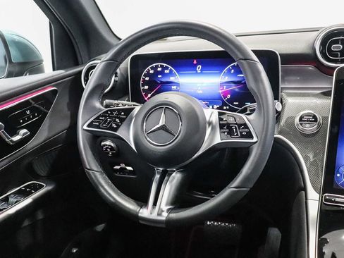 Used 2026 Mercedes-Benz GLC 300 image 18