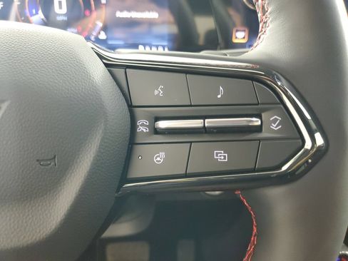 New 2026 Chevrolet Traverse RS w/ LPO, Floor Liner Package FWD image 25