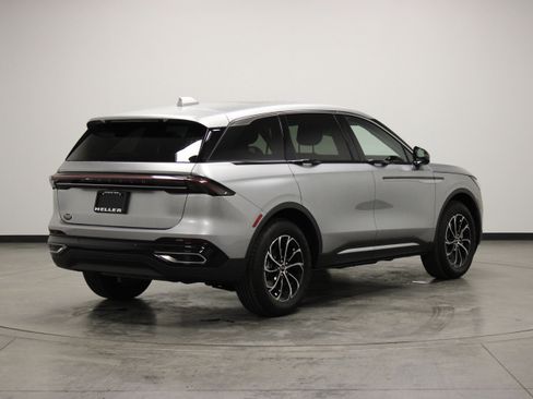 Used 2026 Lincoln Nautilus Premier w/ Equipment Group 102A AWD/4WD image 8