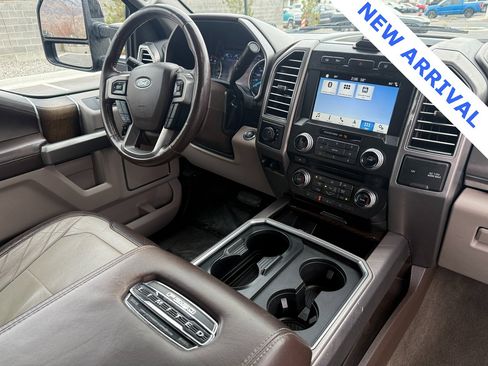Used 2018 Ford F250 Platinum w/ Platinum Ultimate Package image 28