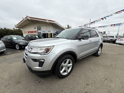 Used 2019 Ford Explorer XLT w/ Equipment Group 201A image 1