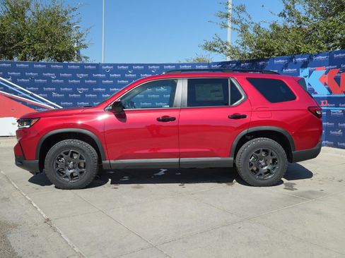 New 2025 Honda Pilot TrailSport image 10