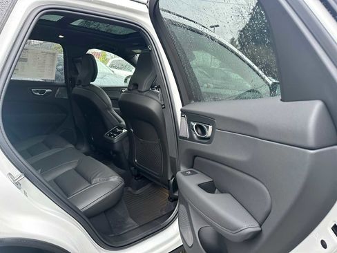 New 2026 Volvo XC60 B5 Ultra w/ Climate Package image 13